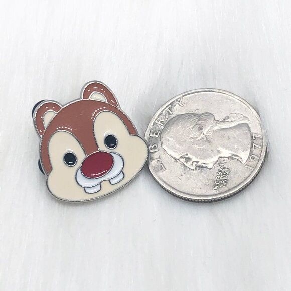 🔮 5/$25 Disney‎ Cute Characters Chip 'n' Dale Pin - Picture 2 of 3